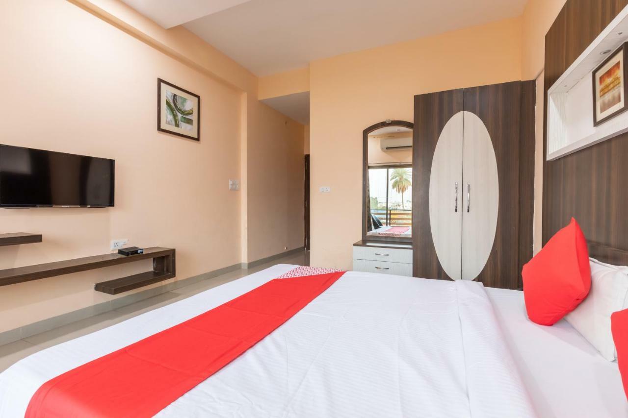 Oyo 42910 Hotel Rudra Palace Ratlām Kültér fotó